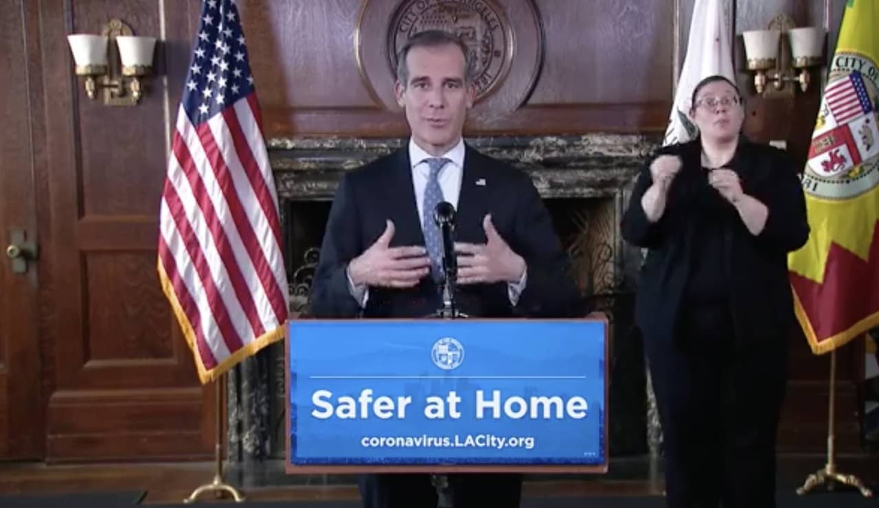 "Vamos en la dirección correcta": Garcetti asegura que Los Ángeles está cerca de salir de la lista de vigilancia por coronavirus