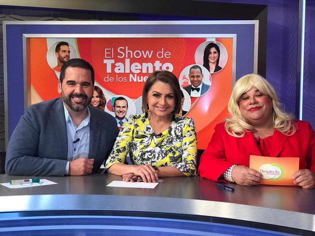 Ante un jurado de lujo, compuesto por María Antonieta Collins, Albert Martínez y Lupe de Molina, los presentadores matutinos dieron un gran espectáculo, donde demostraron tener dotes artísticos.