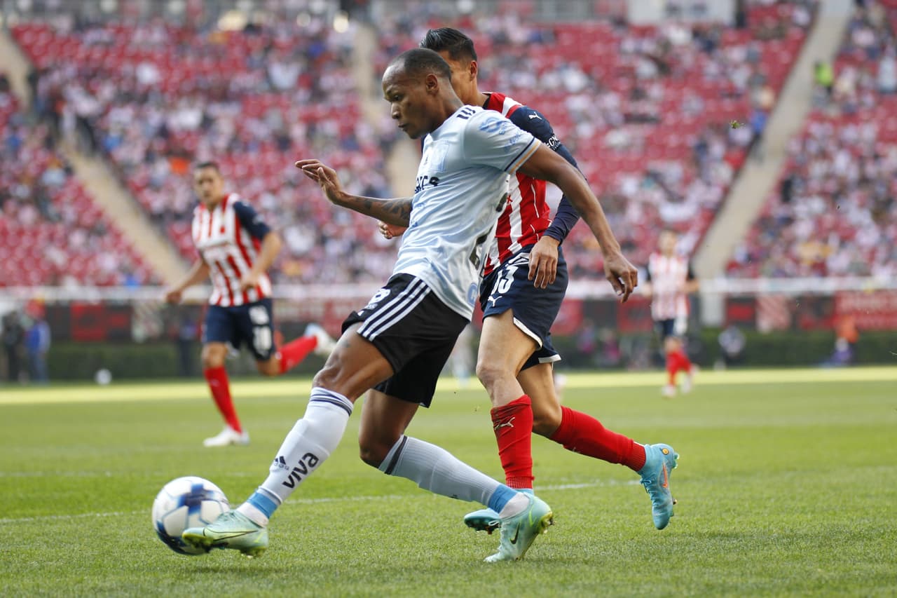 Loa franceses participan en dos de las tres anotaciones de Tigres, comandan la victoria 1-3 sobre las Chivas y llegan a 10 puntos.