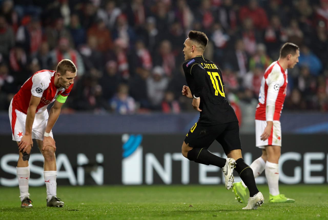 Lautaro Martínez (19’, 88’) continúa con excelente racha y marcó en dos ocasiones. Lukaku (81’) marcó el tercero para los visitantes. Soucek (37’) descontó para Slavia Praga.