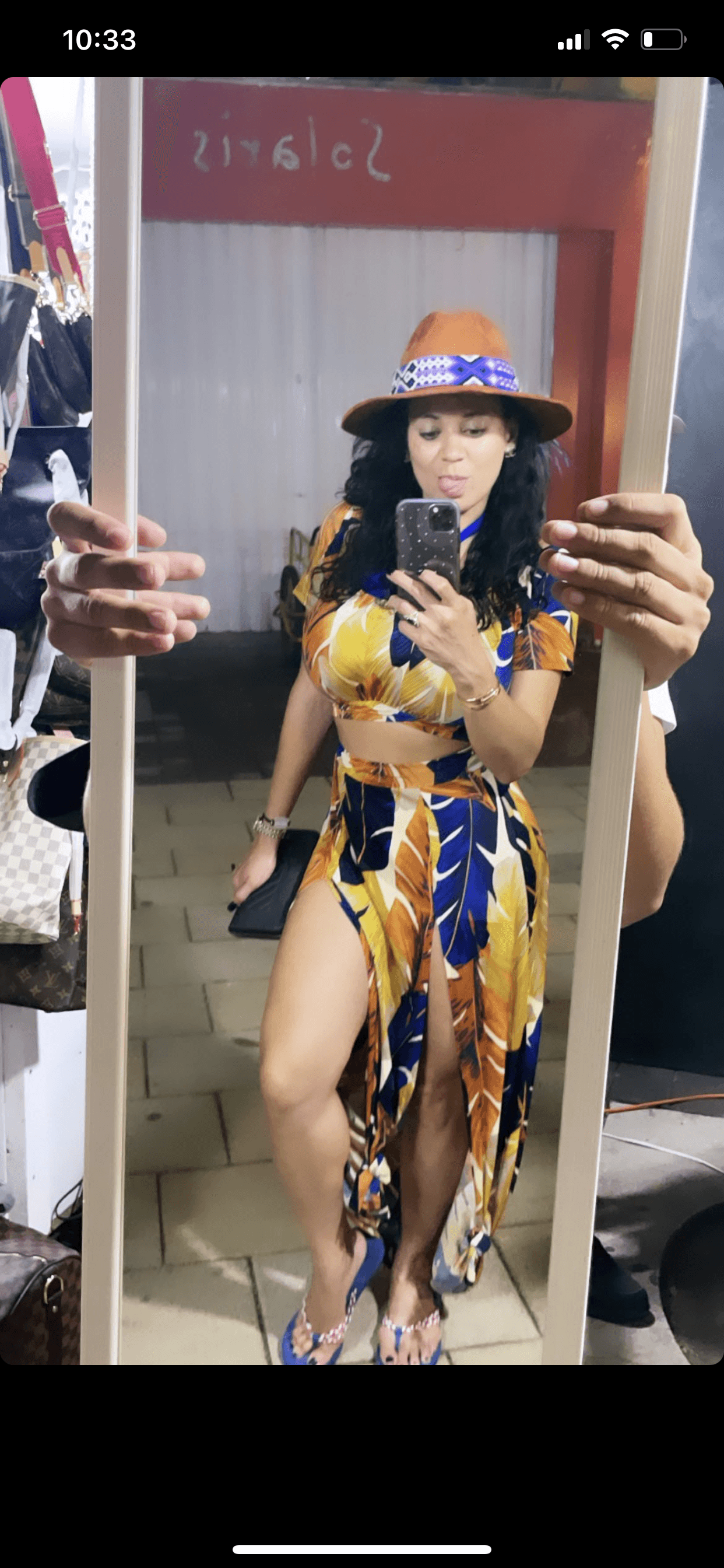 Las compras tampoco pudieron faltar, para apoyar, además, a la economía local.