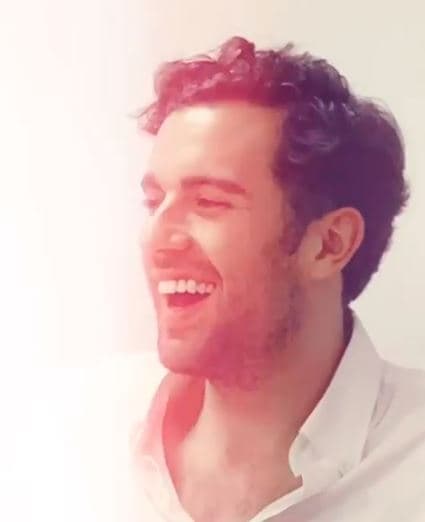 A través de su perfil de Instagram, el director Eric Morales compartió un clip de la primera reunión de dicho elenco.