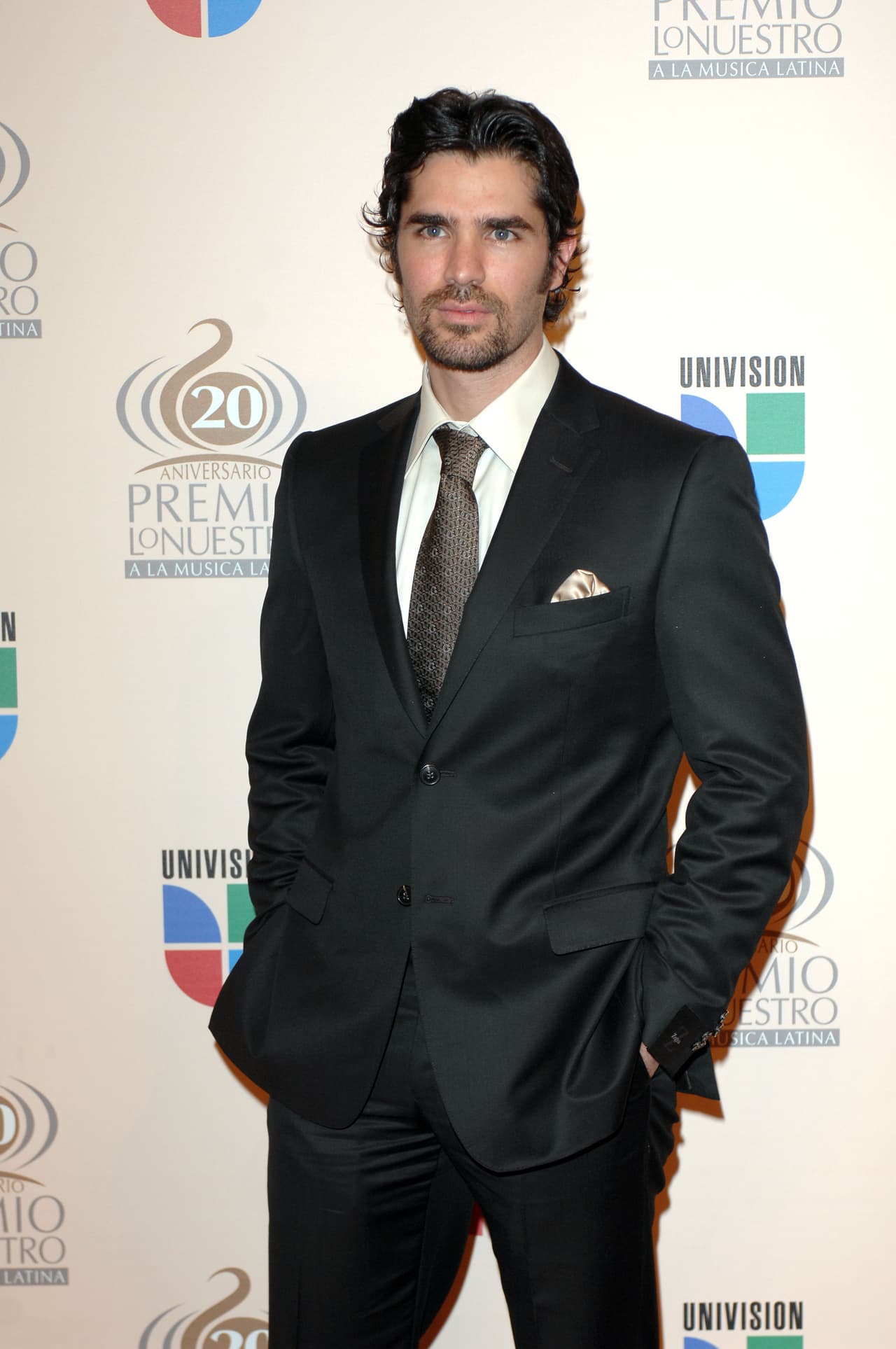 El actor y productor Eduardo Verástegui en la entrega de 2008, donde fue presentador del premio a la artista femenina del año en la categoría regional mexicano y fue considerado ese año uno de los más elegantes.