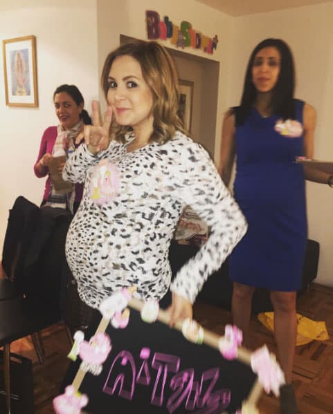 Este embarazo fue muy especial para la actriz, pues en esta ocasión vivió la experiencia con varias de sus amigas que también esperan bebé.