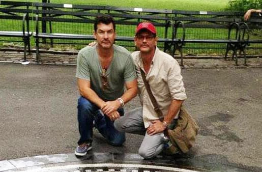 Además anunció su compromiso con Jorge, su pareja durante 20 años. Sebastián regresó a la pantalla chica en 2015 con la serie 'Demente criminal', producida por Venevisión internacional, donde compartió créditos con la fallecida 
<b>Lorena Rojas</b>.