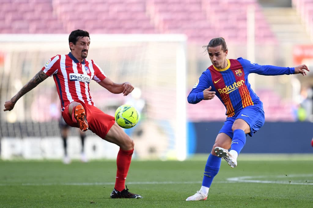 Barcelona y Atlético de Madrid no se hacen daño en el Camp Nou y le dan la oportunidad al Real Madrid de ponerse como líder del torneo.