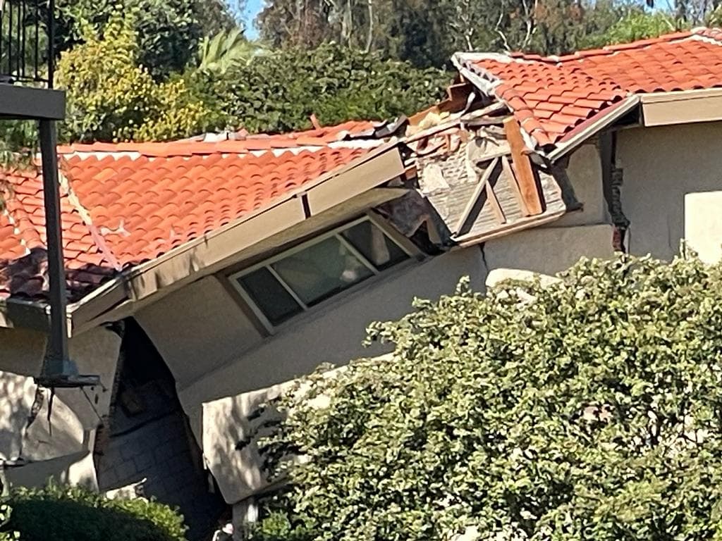 Janice Hahn, supervisora del Condado, dijo que tendrán que esperar a que el deslizamiento de terreno se detenga para que geólogos puedan tener acceso a la zona.