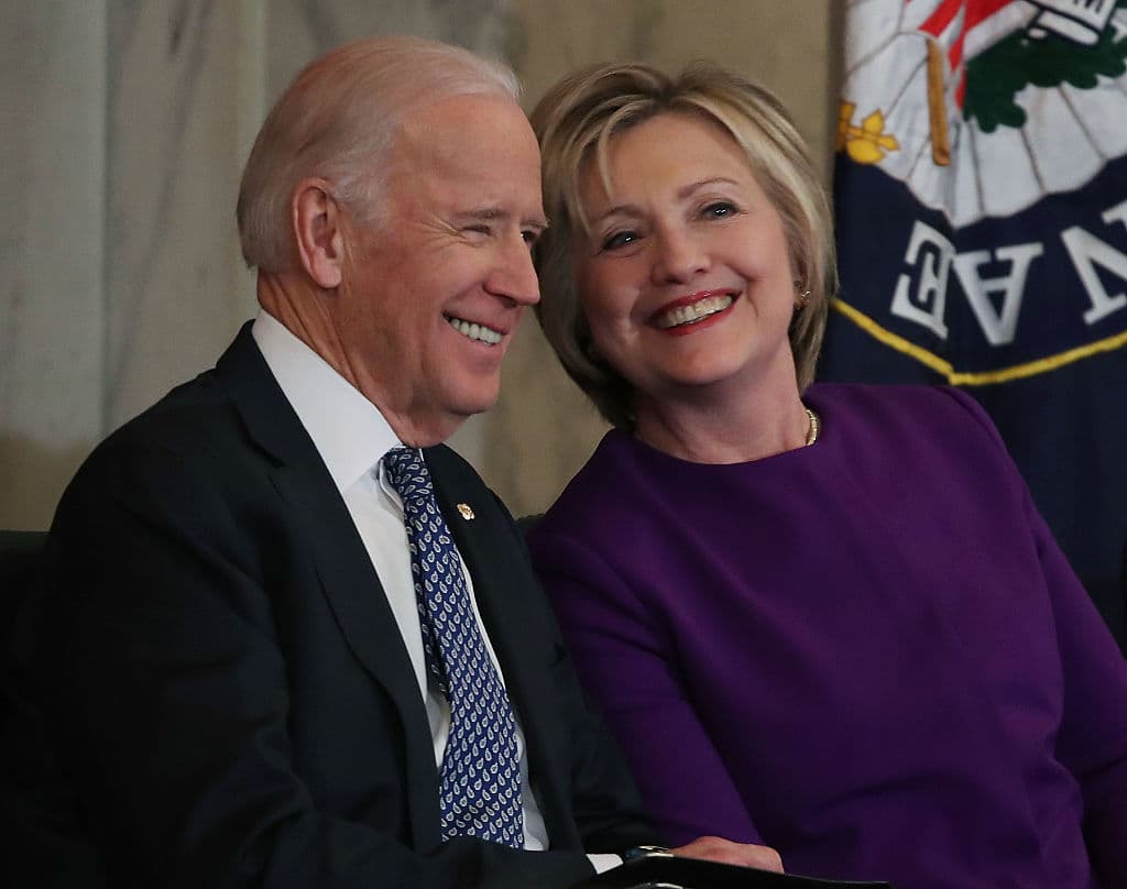 Hillary Clinton apoyó a Joe Biden diciendo que es “la persona correcta en el momento preciso”