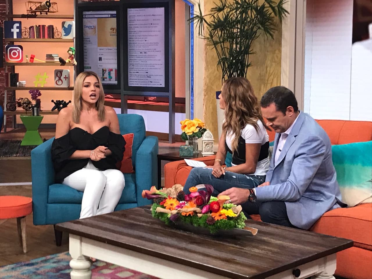 <b>Josephine Ochoa</b> nos platicó por qué tomó la decisión de hacer pública su relación con una mujer a través de las redes sociales. 
<b><a href="http://www.univision.com/shows/despierta-america/josephine-ochoa-nos-platico-por-que-decidio-hacer-publica-su-homosexualidad-en-redes-video" target="_blank">Mira el VIDEO aquí</a></b>