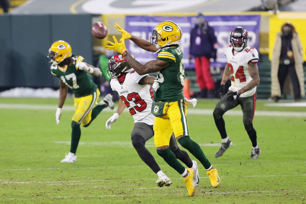 Tom Brady los Tampa Bay Buccaneers logran vencer a los Packers de vista 31-26 en. las finales de Conferencia y jugarán el Superbowl LV en su estadio.