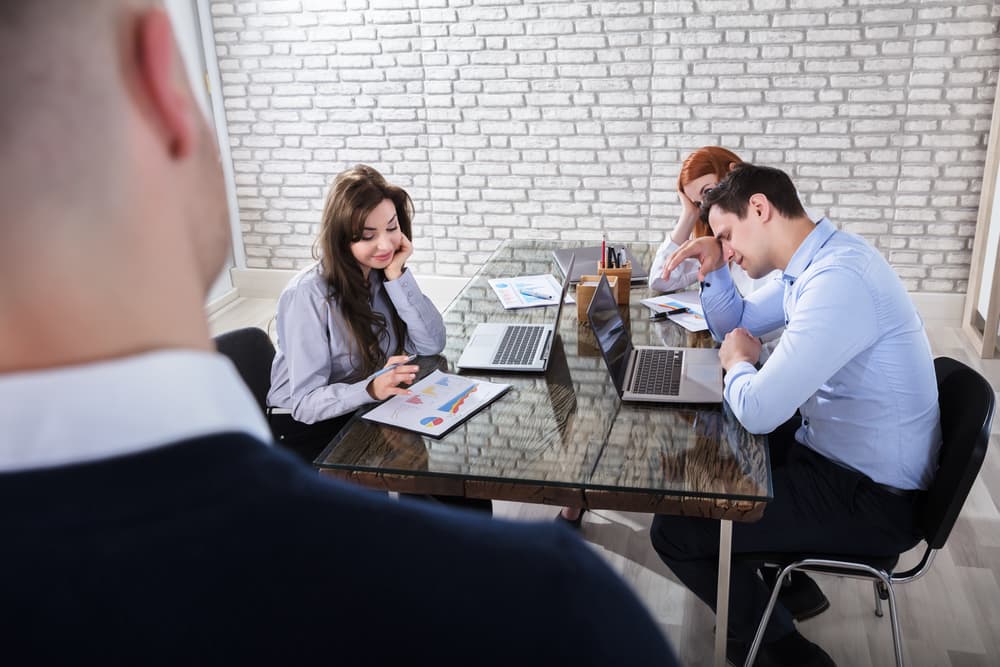 Así que llénate de paciencia con el eclipse para que sepas que a pesar de todo podrás tener tus resultados si no te dejas envolver por las situaciones que te rodean y personas perezosas que abundarán en tu entorno.
<br>