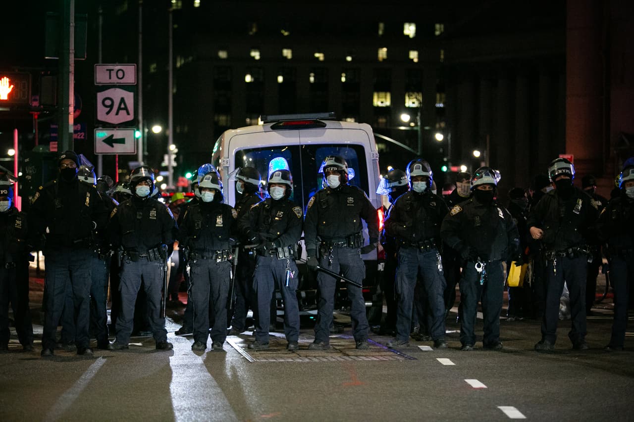28 personas fueron arrestadas, según la policía