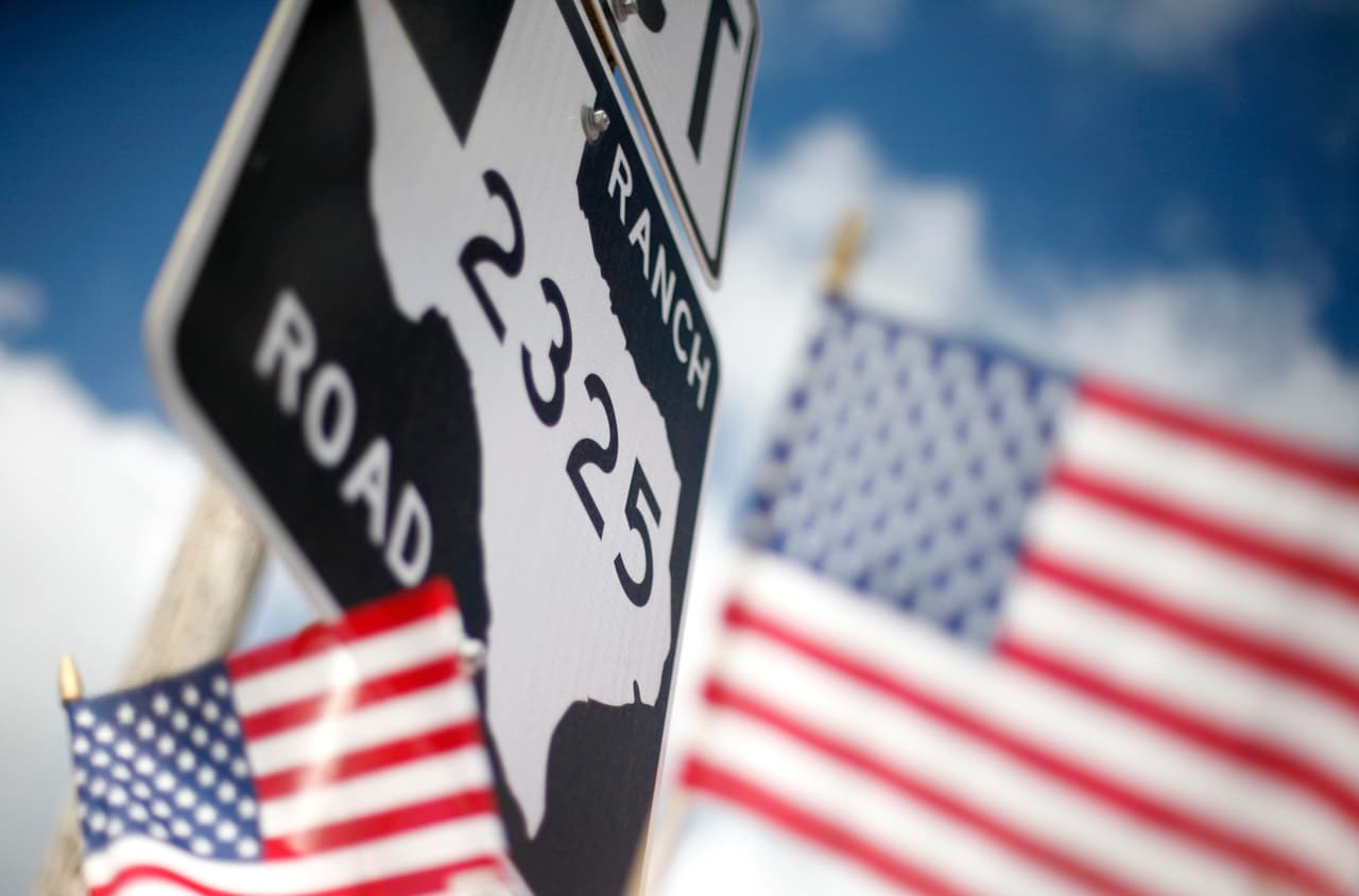 Jueces federales encuentran que Texas manipuló distritos electorales para discriminar a minorías