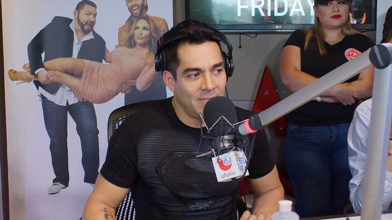 <b><a href="http://www.univision.com/temas/omar-chaparro">Omar Chaparro</a></b> se metió al 
<b><a href="http://www.univision.com/temas/el-free-guey">Free-guey show</a></b> y nos contagió con toda su alegría.