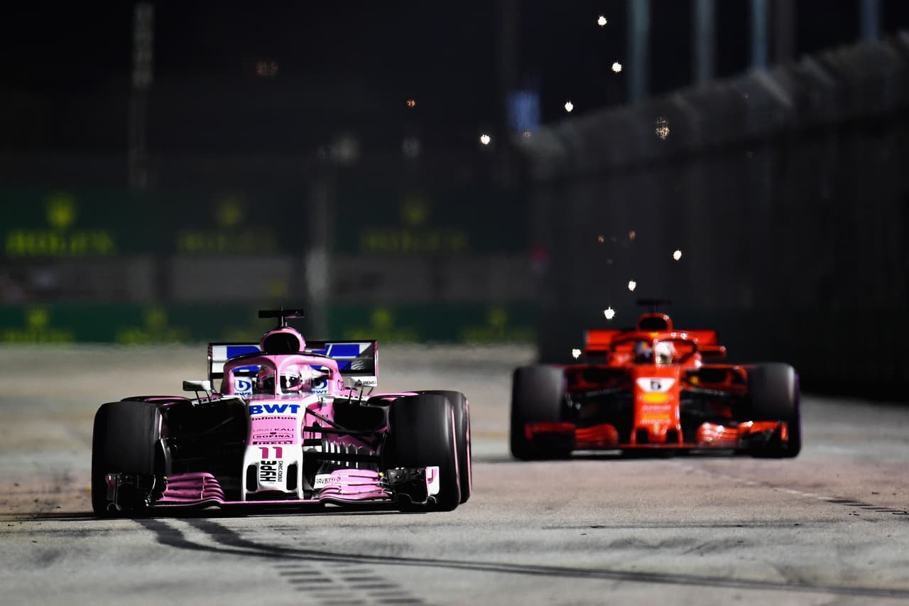 El mexicano Sergio 'Checo' Pérez tuvo una jornada para el olvido en el Gran Premio de Singapur, donde el británico Lewis Hamilton salió como ganador y se consolida como líder del campeonato.