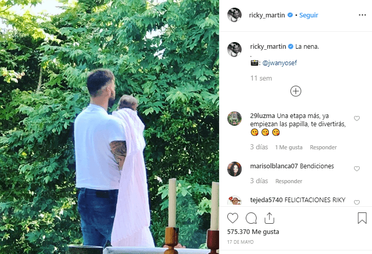 El puertorriqueño se encuentra disfrutando de la paternidad junto a su esposo Jwan Yosef, quien captó esta fotografía el pasado 17 de mayo donde 
<b><a href="https://www.univision.com/famosos/ricky-martin-aparece-por-primera-vez-con-su-hija-en-brazos-fotos">Ricky aparece por primera vez con Lucía en brazos</a>. </b>