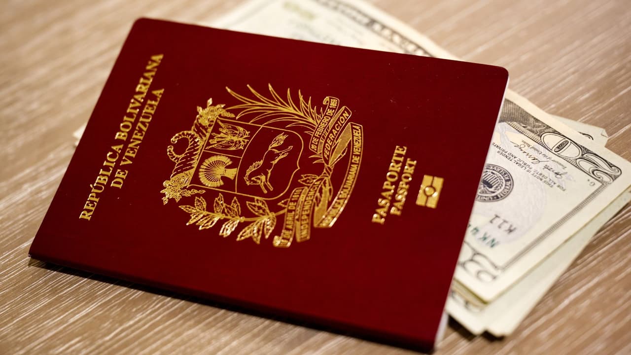 ¿Qué opciones tienen los venezolanos para quedarse en Estados Unidos si se les venció el TPS?