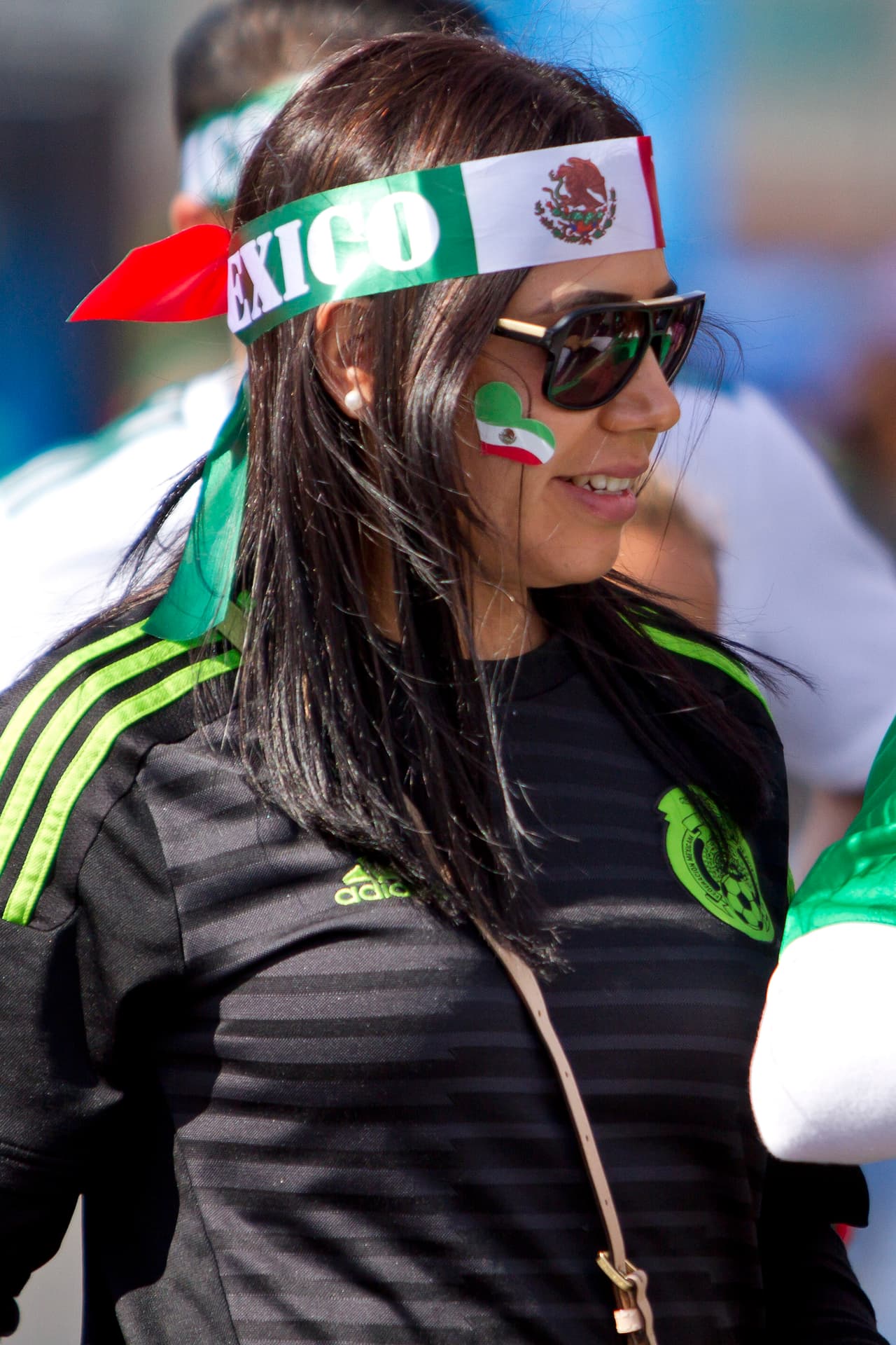 La belleza de las fanáticas mexicanas se hizo presente en el partido amistoso contra Islandia en el Levi's Stadium, como preparación al compromiso del Mundial de Rusia 2018.