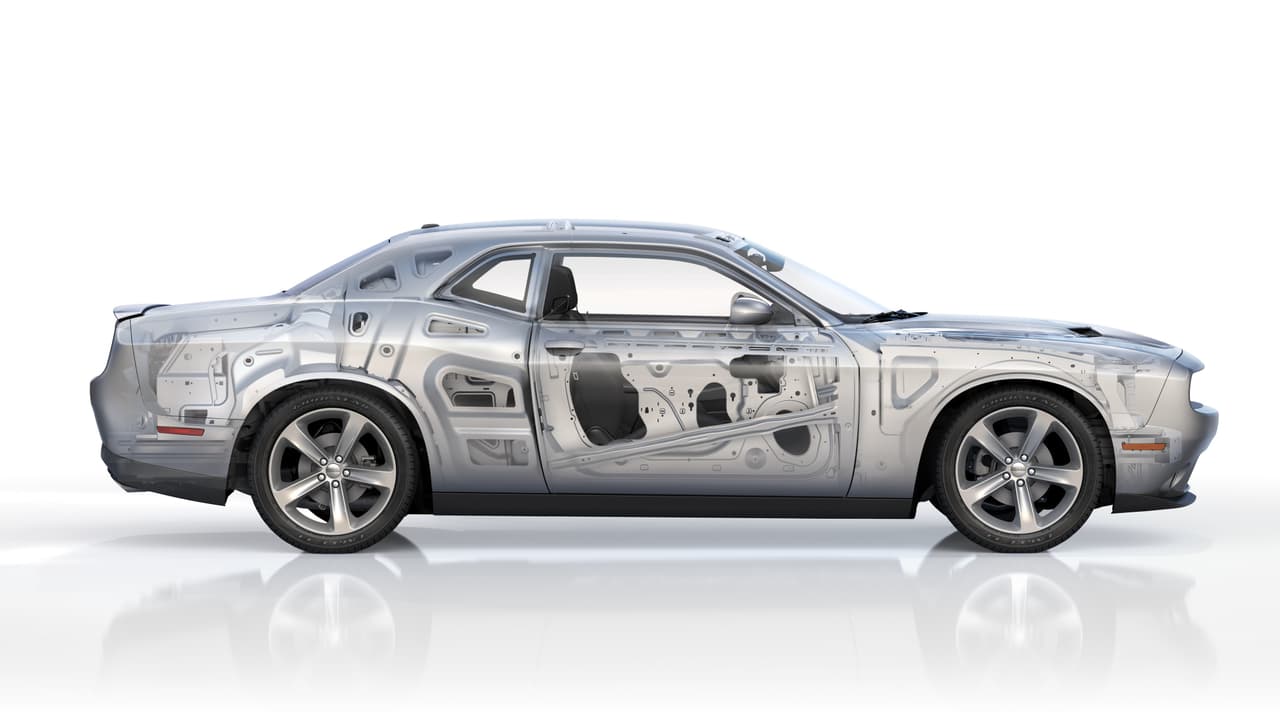 Esta es la vista del interior de la carrocería del Challenger GT 2017, en la cual se pueden apreciar los 
<b>distintos refuerzos de seguridad en puertas y chasis</b>.