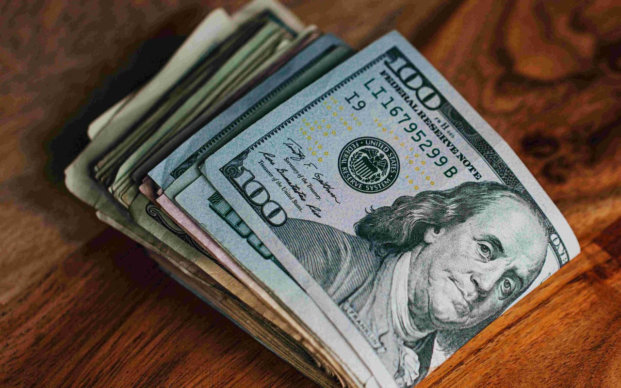 <h3 class="cms-H3-H3"></h3>
<h3 class="cms-H3-H3"><a href="https://www.univision.com/local/los-angeles-kmex/estimulo-contra-la-inflacion-irs-reembolsos-extraordinarios-california-cuando-cheques-de-ayuda-economica">¿Quiénes se verán beneficiados?</a></h3>
<a href="https://www.univision.com/local/los-angeles-kmex/estimulo-contra-la-inflacion-irs-reembolsos-extraordinarios-california-cuando-cheques-de-ayuda-economica"> </a>
<br>Guamán explica que “esta vez lo cambiaron, porque antes decían que te iban a dar desde los 75 hasta los 150 (mil) dólares, pero ahora le cambiaron para las familias que ganen hasta medio millón de dólares?.