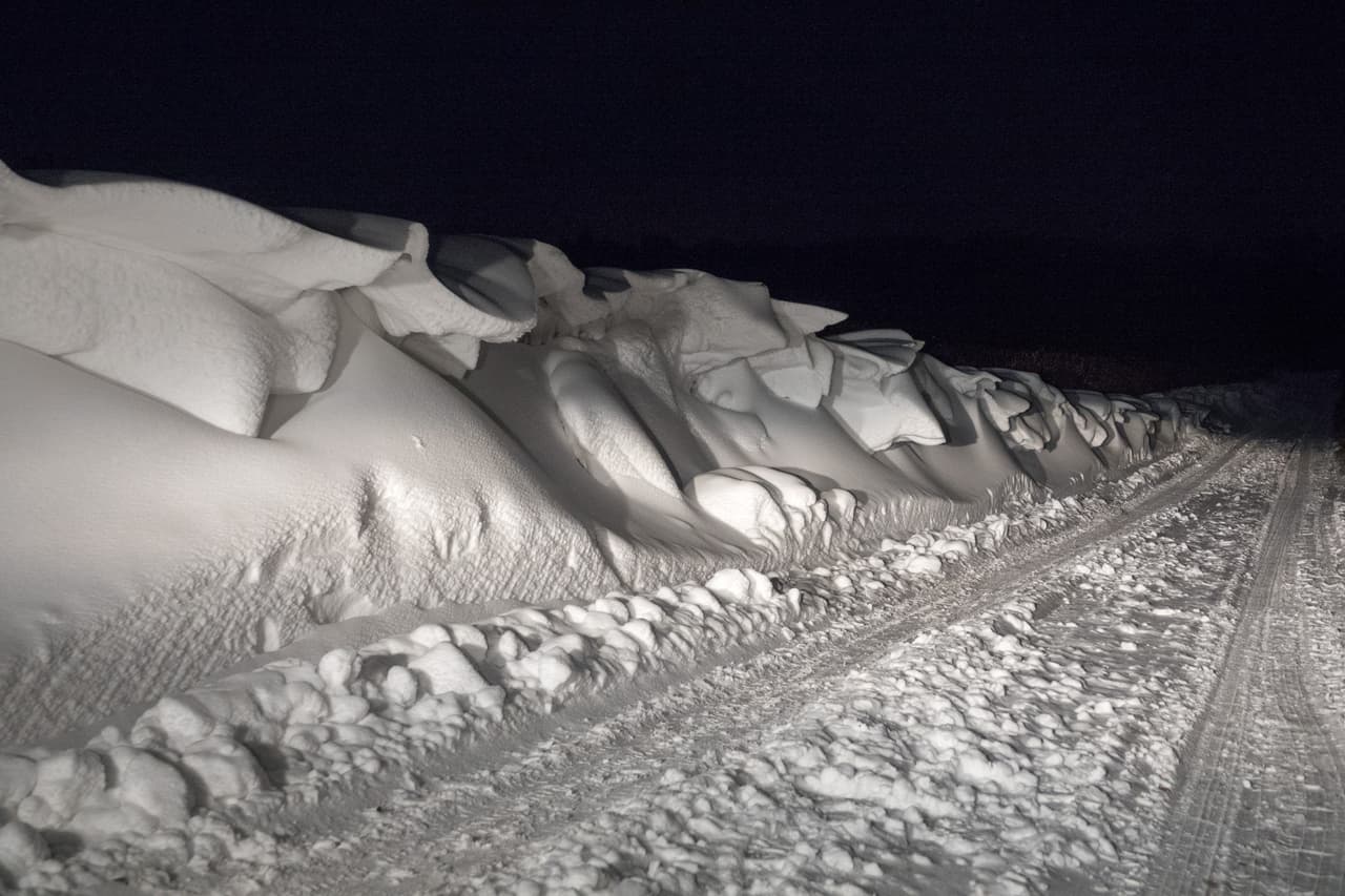 Aunque en ciudades como Ontario, Canadá, los habitantes están acostumbrados a estos sacudones subterráneos, recientemente esa especie de detonaciones
<a href="https://www.theindychannel.com/news/local-news/indianapolis/frost-quake-mysterious-noises-rattling-central-indiana-neighborhoods-were-likely-winter-phenomenon">causaron mucha sorpresa entre los habitantes de Indiana, quienes reportaron de manera sistemática </a>estar oyendo sonidos que parecían disparos de armas o explosiones de líneas de gas. En realidad, estaban oyendo los sonidos de la tierra cuando las temperaturas caen tanto.
<br>