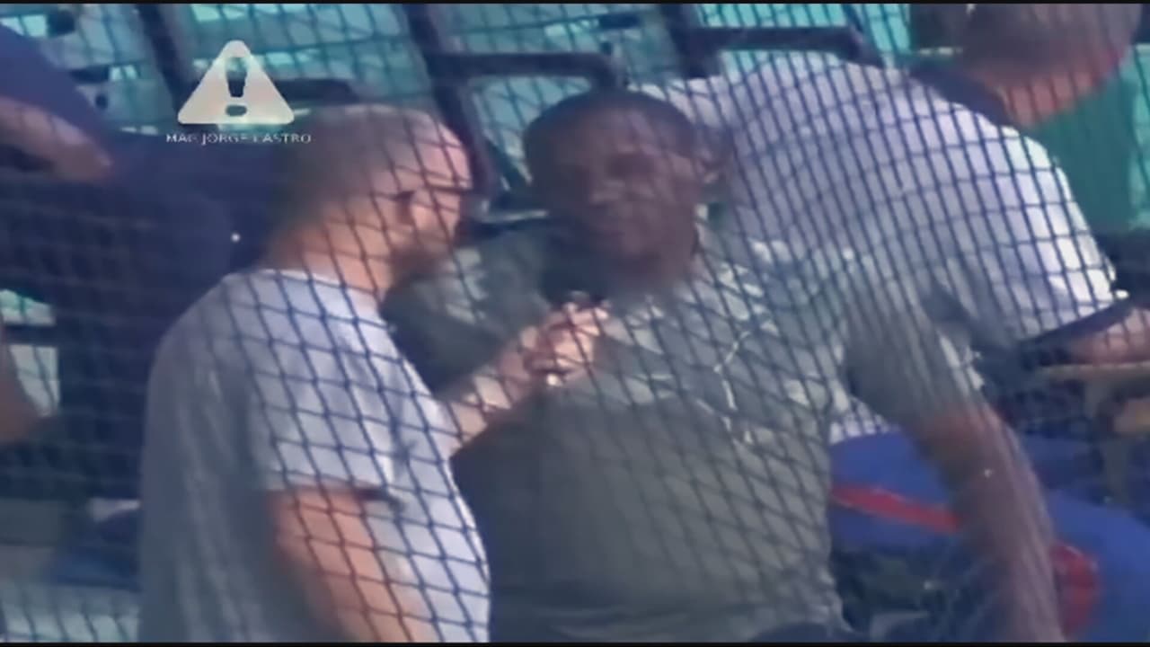 Exlanzador de la selección cubana de beisbol es censurado en vivo en la televisión oficialista
