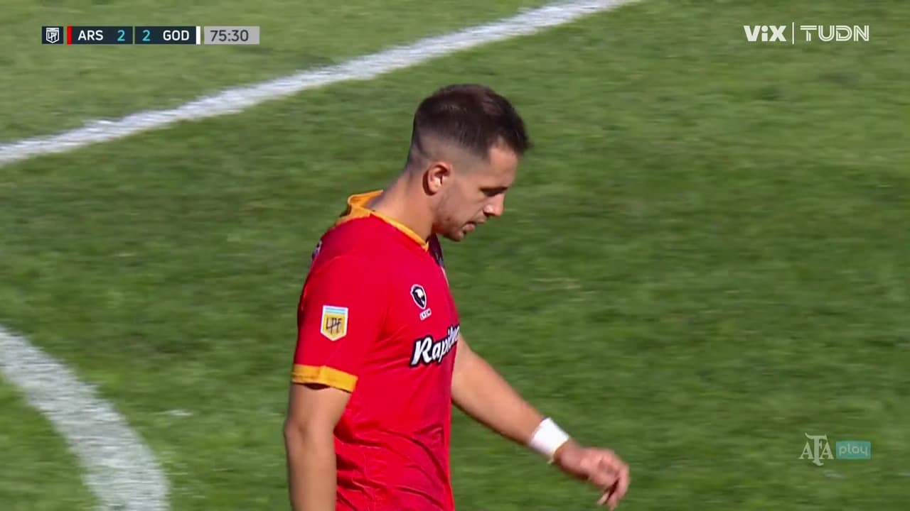 ¡Pésima suerte! Felipe Peña hace autogol y Godoy Cruz empata 2-2