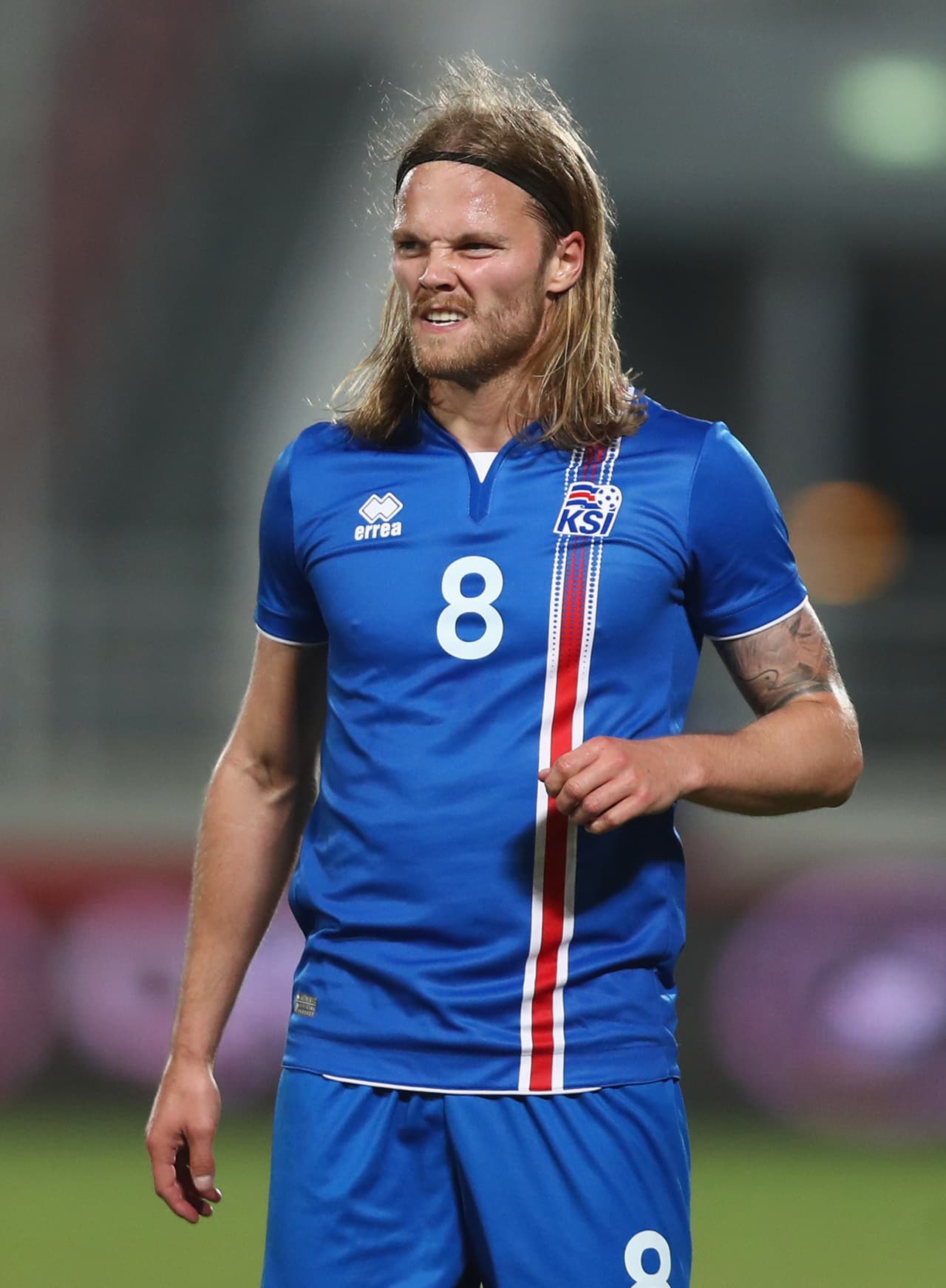El mediocampista islandés Birkir Bjarnason podría pasar al fútbol italiano con el Parma (Serie B) desde el Aston Villa donde ha perdido protagonismo previo al Mundial de Rusia 2018.