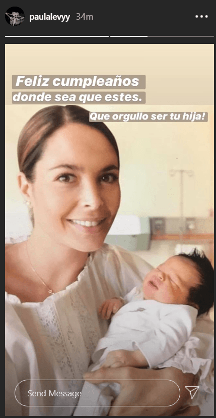 Paula explicó a sus seguidores que había terminado la preparatoria y todavía no sabe qué licenciatura escoger, aunque tiene algunas que le llaman la atención como "Derecho, Ciencias Políticas, Finanzas, Diseño Gráfico o Marketing". 
<br>