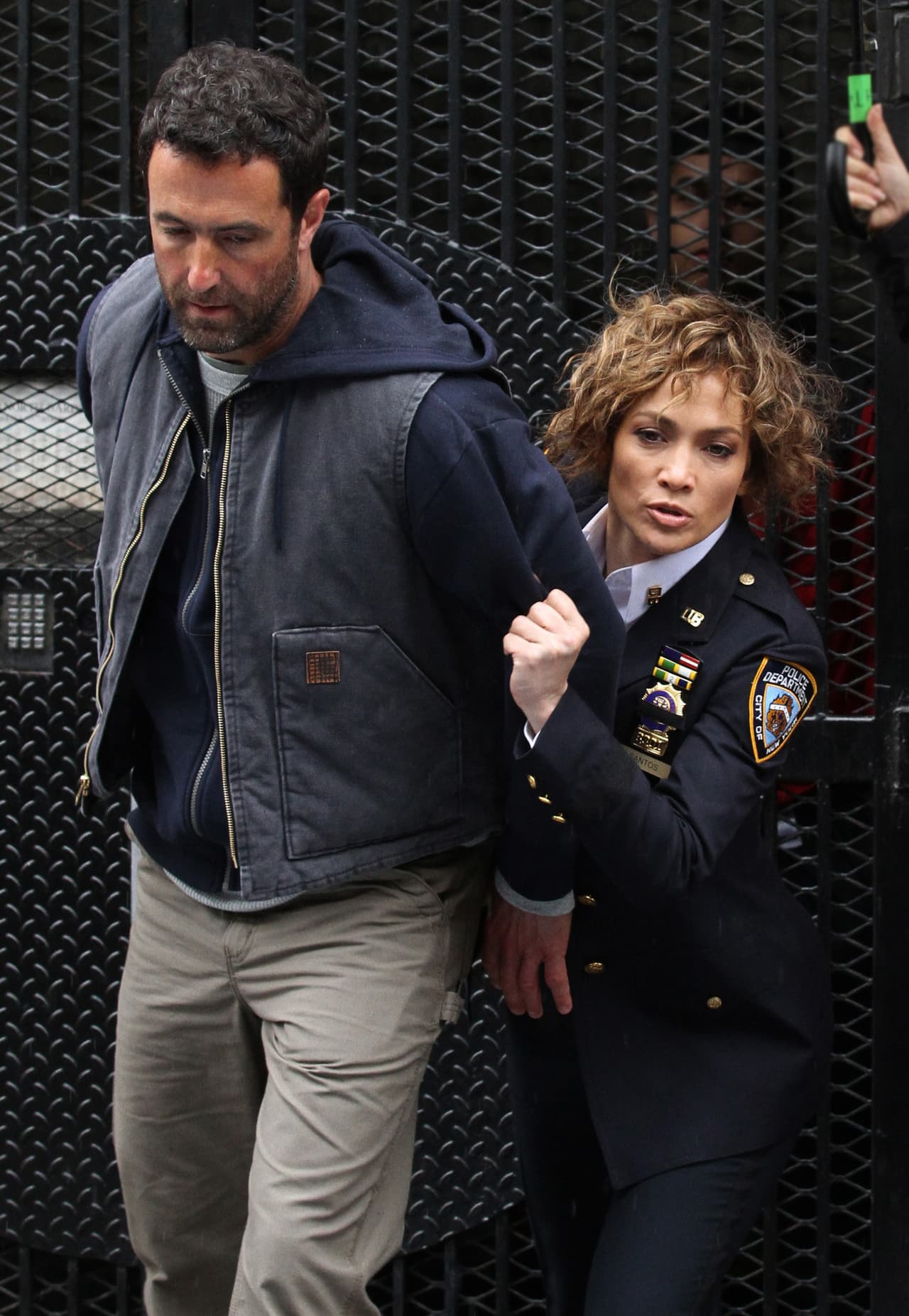 Está entrenada para controlar a personas más altas, al menos en la ficción.