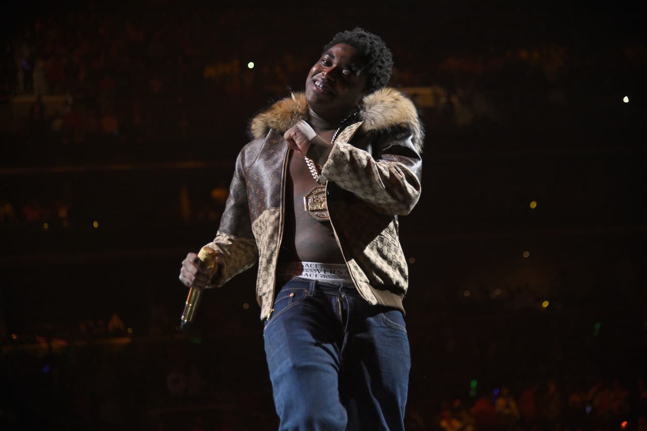 Kodak Black proposes to Yung Miami in music video
