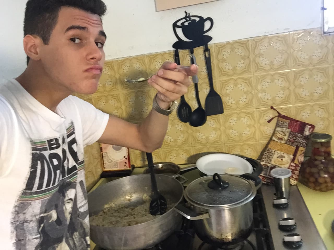 Además de enamorarnos en el escenario de La Banda, Zabdiel nos quiere robar el corazón a través de la comida. Mira lo que nos preparó. ¡Ahora lo queremos más!