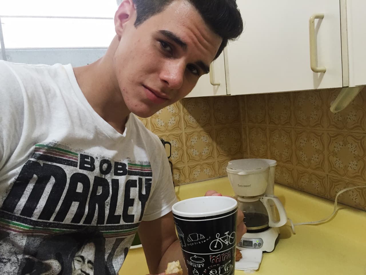 Además de enamorarnos en el escenario de La Banda, Zabdiel nos quiere robar el corazón a través de la comida. Mira lo que nos preparó. ¡Ahora lo queremos más!