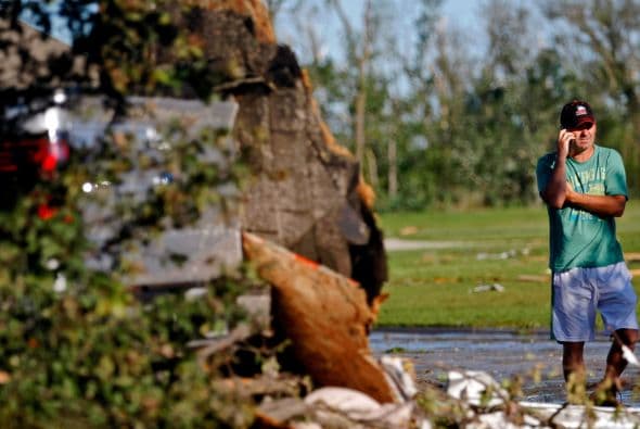 Las carreteras inundadas a también han sido una imagen constante por toda la parte norte de Illinois.