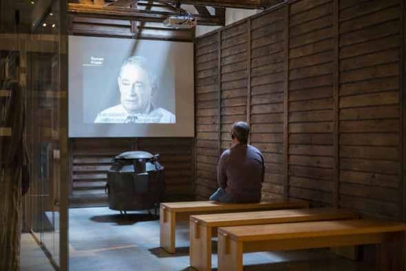 Hoy 27 de enero se conmemoran 70 años liberación de Auschwitz, el campo de concentración donde millones de seres humanos perdieron la vida por la terrible idea de exterminación de la población judía. Impresionante video #Auschwitz70 aquí Galería que la humanidad no debe olvidar.