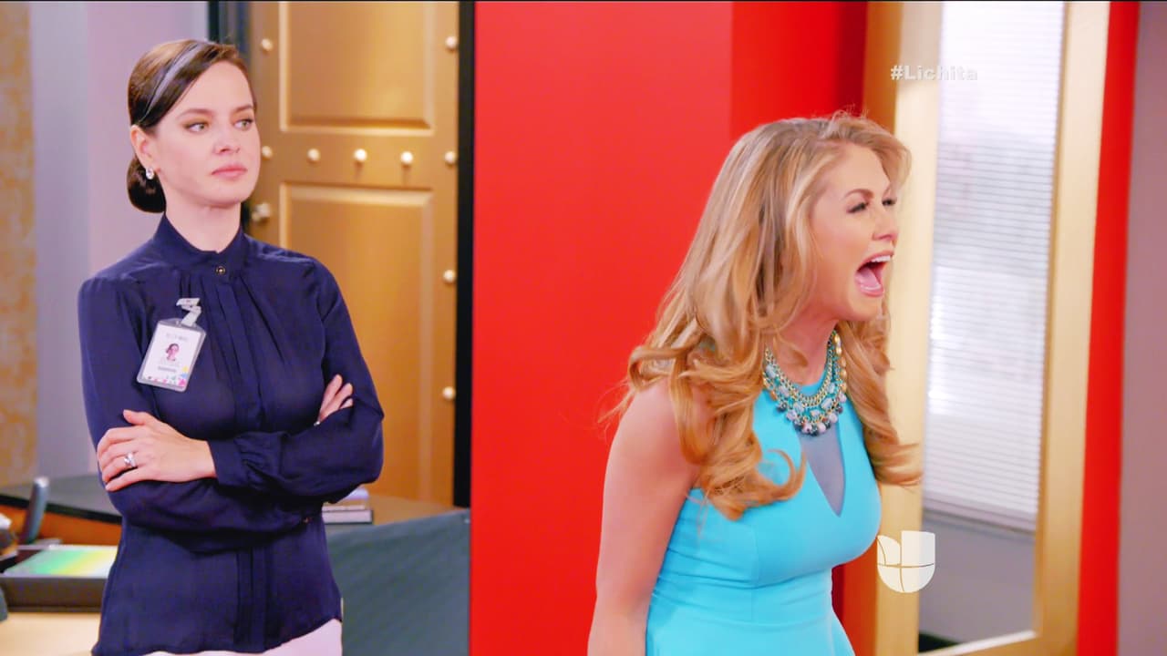 En Antes Muerta Que Lichita, Luciana se puso como un ogro al saber que Alicia será la nueva Directora General de Icónika. ¡Se siente traicionada!