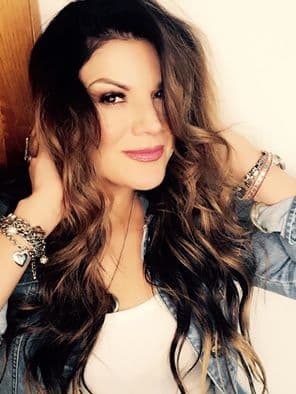 Diana Reyes sigue trabajando y tratando de hacer su vida normal porque a excepción de "sus ojitos" se encuentra bien y es "una persona muy saludable".