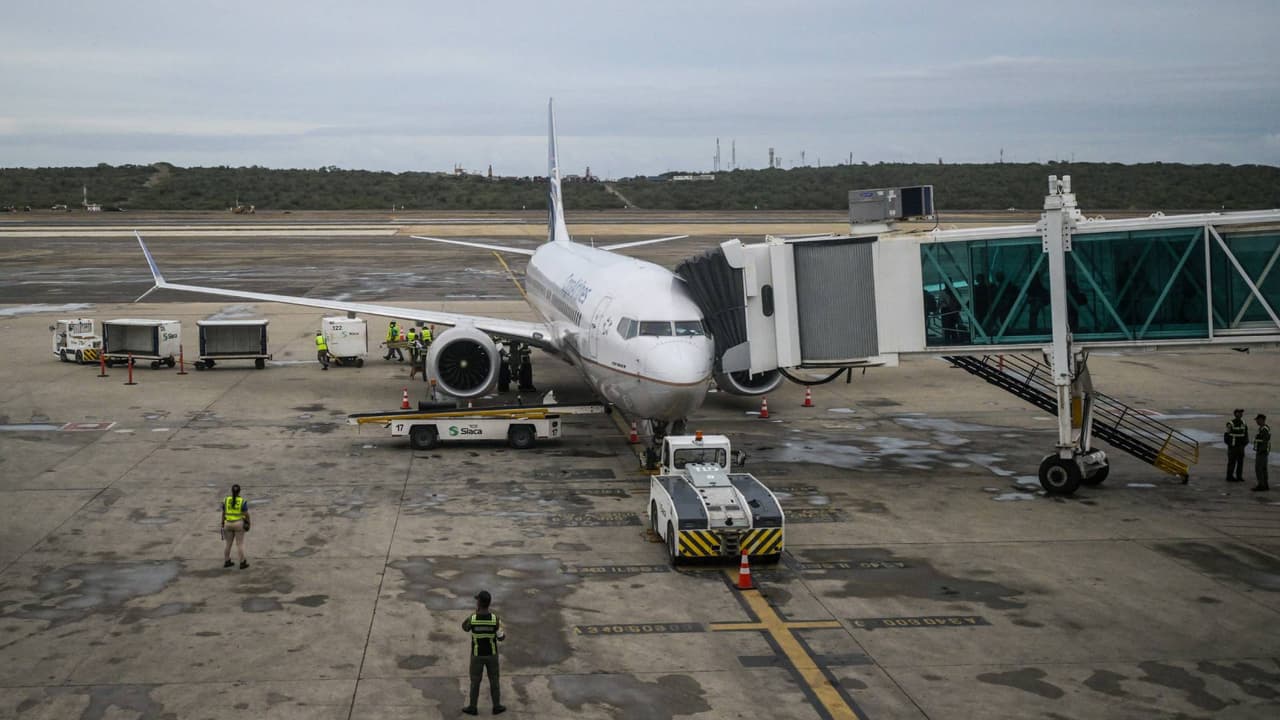 Régimen de Maduro responde a mensaje de Trump de considerar “cerrado” el espacio aéreo venezolano