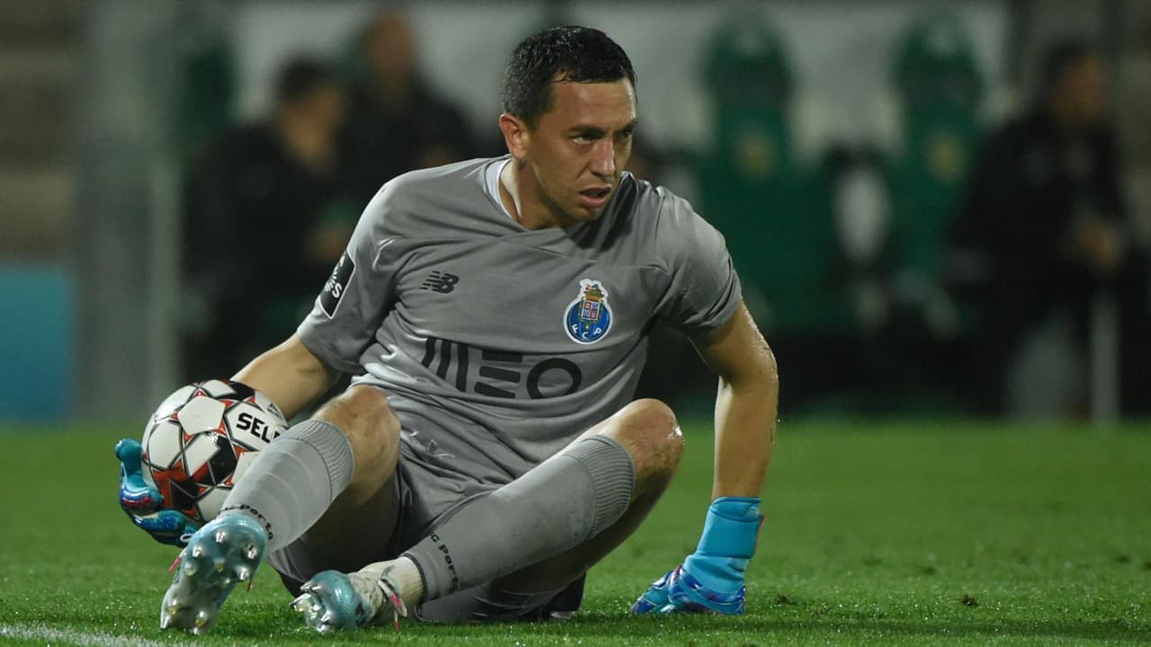 Marchesin recibe fuerte castigo por bronca entre Porto y Sporting