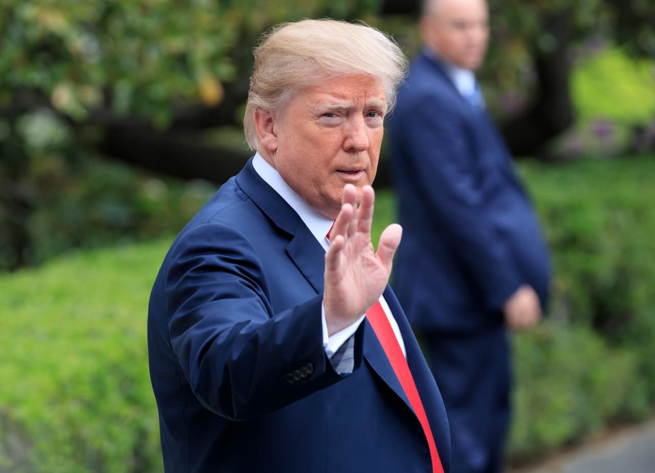 Trump propone rescindir 15,000 millones de dólares en gastos federales que abarcan el programa de seguro infantil CHIP