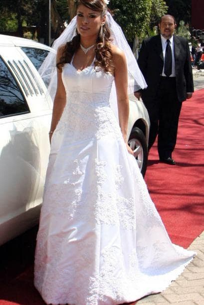 Esta telenovela fue la nueva versión de '
<b>El camino secreto</b>' y no pudo superar el éxito obtenido en 1986, en donde la historia fue protagonizada por 
<b><a href="http://www.univision.com/temas/daniela-romo">Daniela Romo</a></b> y 
<b>Salvador Pineda</b>.