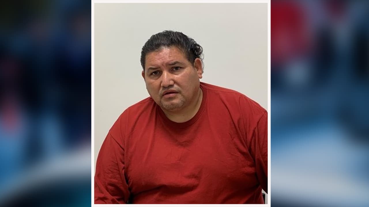 Buscan a sospechoso de cometer actos de indecencia con un menor en Houston 