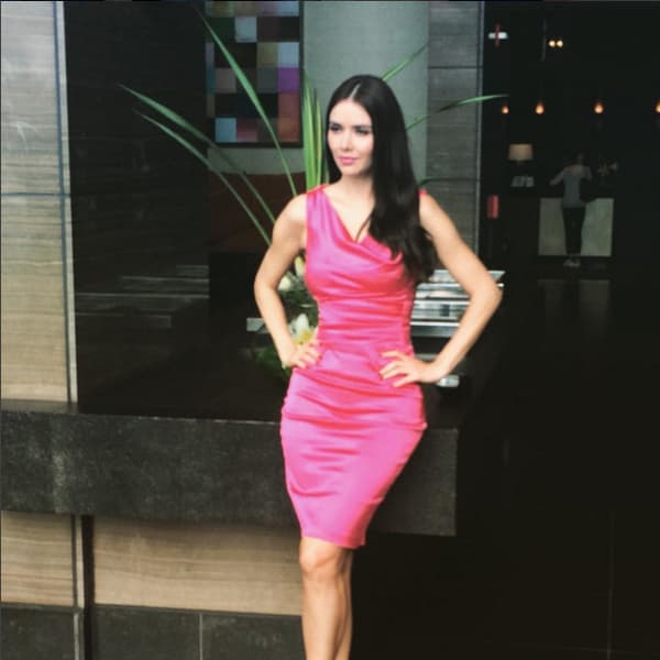 Y qué decir de los vestidos, ¡wooow!