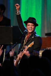 Bruno Mars dijo que cambió su nombre porque no le gustaba que lo relacionaran con los cantantes latinos del momento.