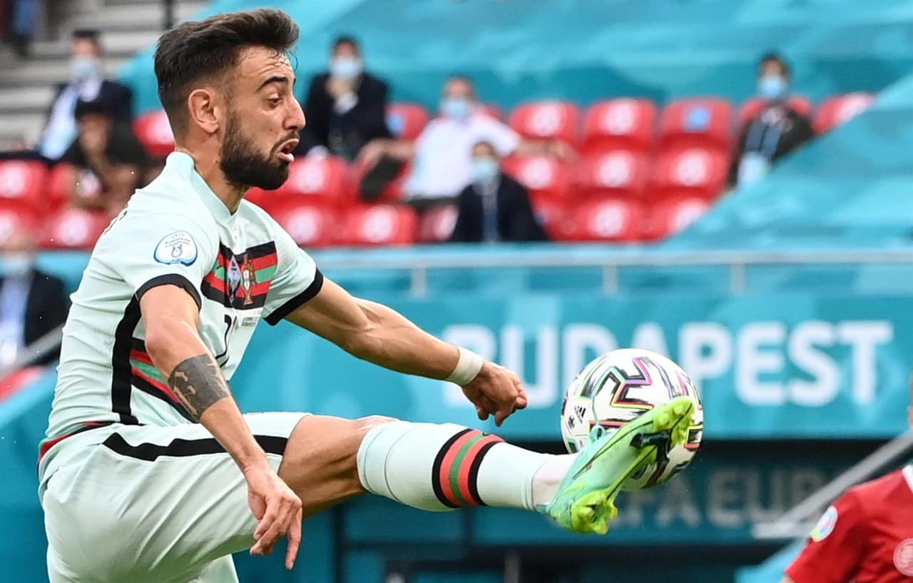 Portugal salva el resultado y derrota a Hungría 3-0 durante el partido del Grupo F en la Euro 2020. La primera parte del partido empataban a cero, pero Raphael Guerreiro ponía el primer tanto al minuto 84 y Cristiano Ronaldo se encargó de cerrar el partido con doblete, sumando los primeros tres puntos para los lusos.