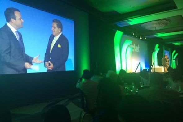 El presentador chileno recibió el premio Latinovator durante un almuerzo en el marco de la conferencia Hispanicize, por sus contribuciones a la comunidad hispana en Estados Unidos.