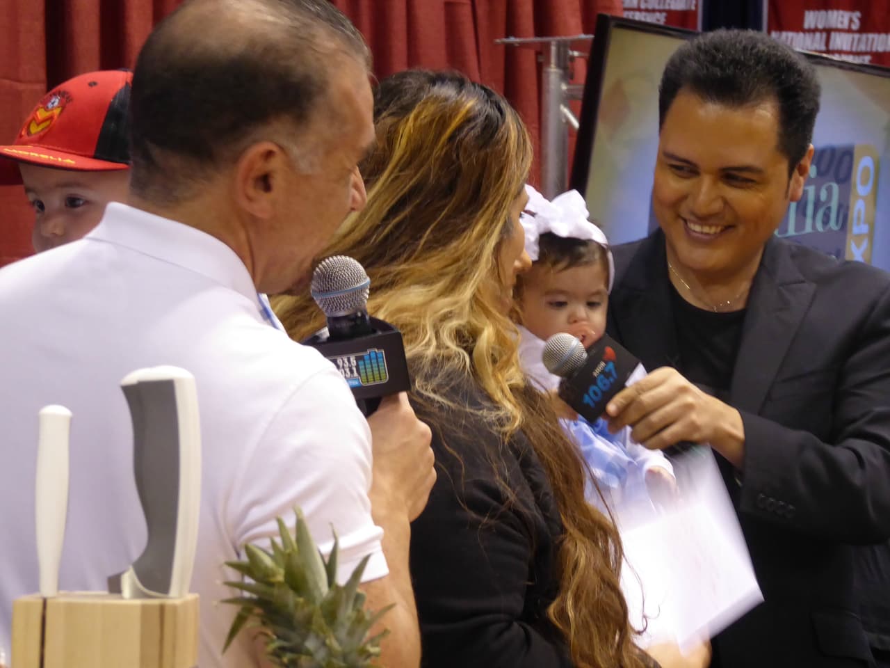 Fue una tarde de sorpresas, cuando estaba cocinando con Valeria y Auri, Primo Rafa hasta presentó a sus mellizos.