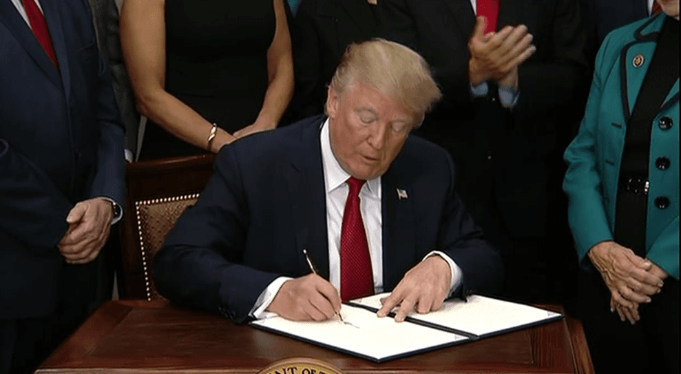 El presidente Trump impone nuevas sanciones a Irán