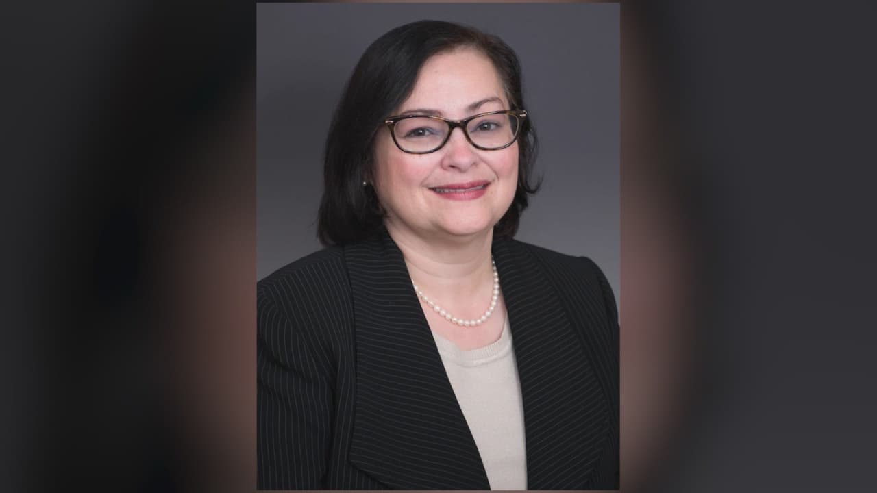 Deborah González hace historia como la primera hispana en ocupar el cargo de fiscal de distrito en Georgia