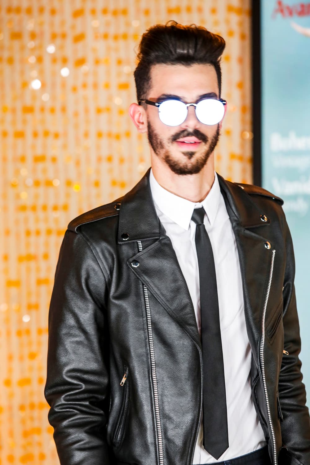 En una gran variedad de estilos, el accesorio predominante entre las celebridades que asistieron a la entrega de este año fue, sin duda las gafas de sol.